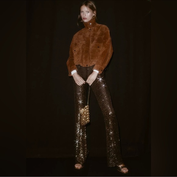 Zara METAL APPLIQUÉ BUCKET BAG - Picture 6 of 9